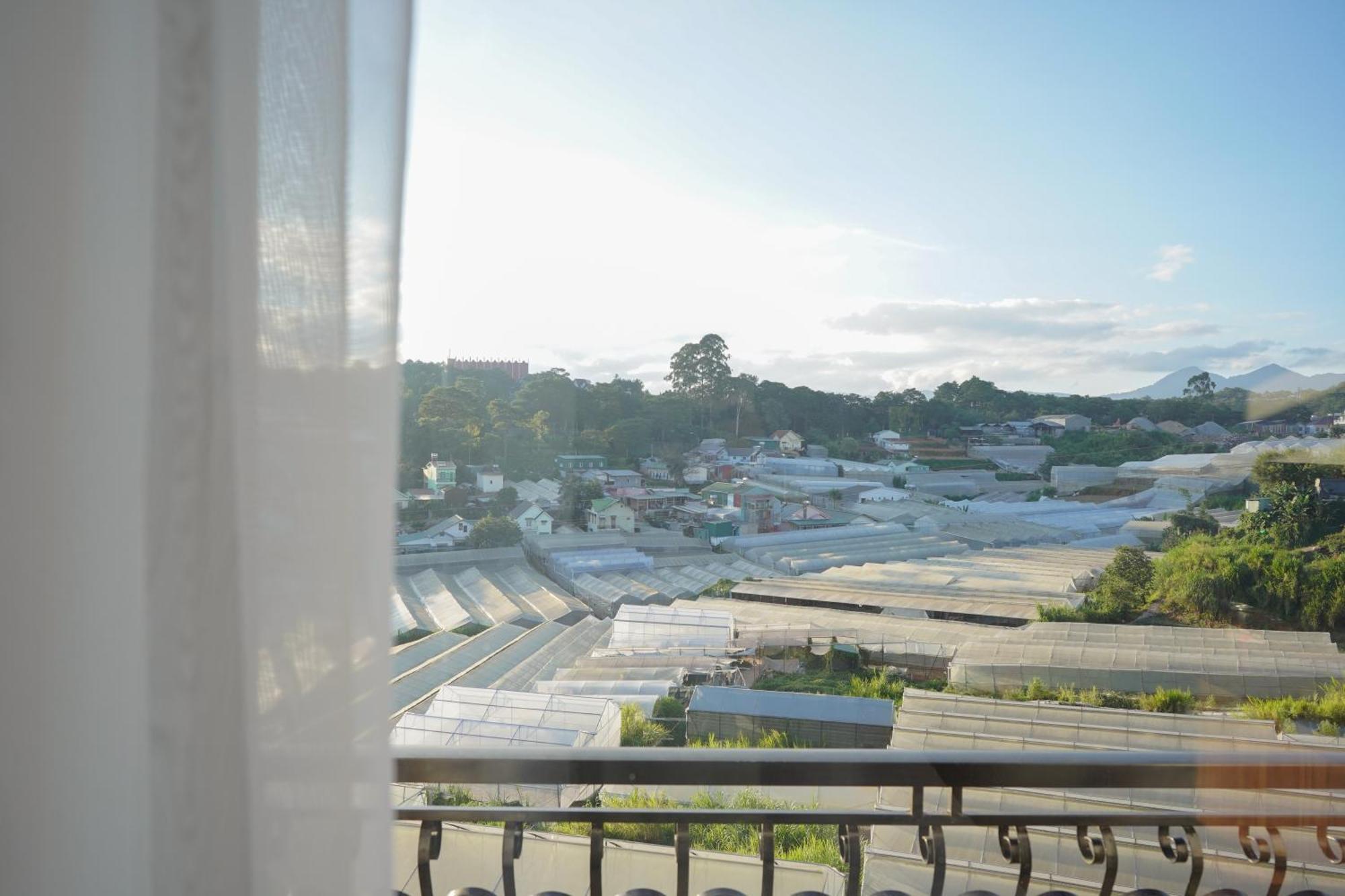 Hotel The Elegant Dalat Exterior foto